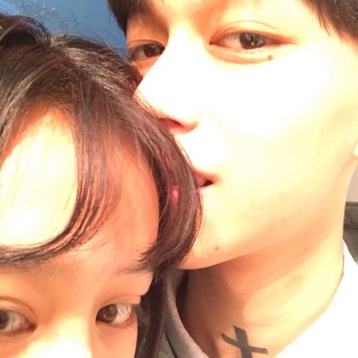 ����:   ������ͷ

�Ӱ��������������а���QQ�š�

����˽��ͷ���?