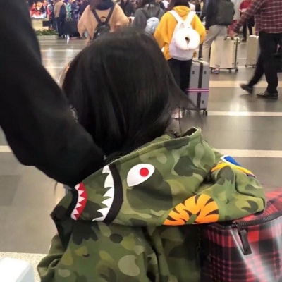 ����:   ������ͷ

�Ӱ��������������а���QQ�š�

����˽��ͷ���?