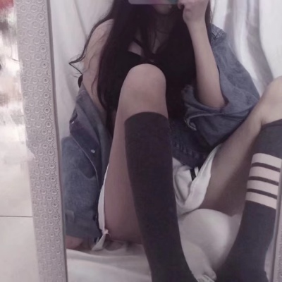 ��λŮͷ�ԸС�