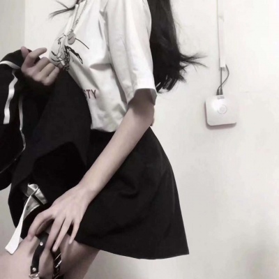 ��λŮͷ�ԸС�