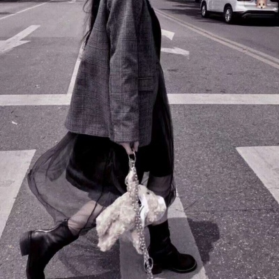 ��λŮͷ�ԸС�