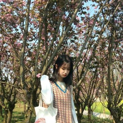 ��ѡ������Ů���ر�ͷ��,��������ǰ����