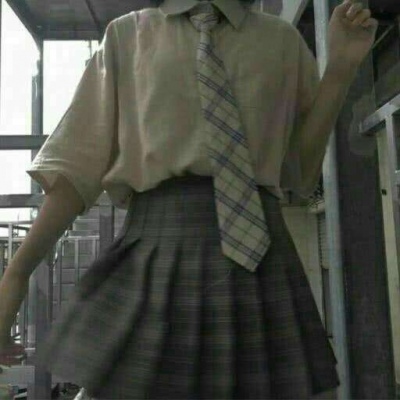 �ǣ�Ů����λ