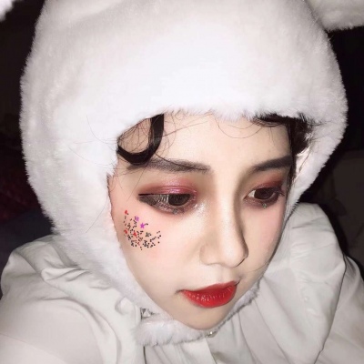 ����:Ůͷ|���Ǹ����� ���Ǹ������ͷ