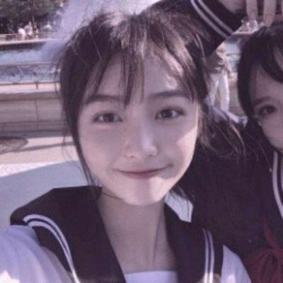 ��һ�������ϱ�����һ�򱶵��� Ů��ͷ��