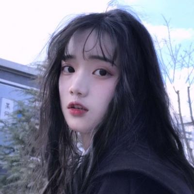 ��һ�������ϱ�����һ�򱶵��� Ů��ͷ��