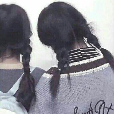 ��һ�������ϱ�����һ�򱶵��� Ů��ͷ��