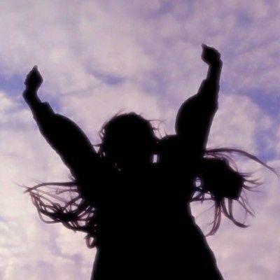 ��һ�������ϱ�����һ�򱶵��� Ů��ͷ��