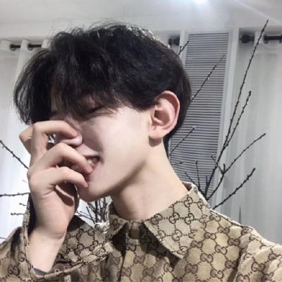 ���˧����������ͷ��