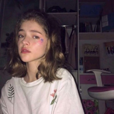 ����Ψ���ʺ���΢�ŵ�Ůͷ ����