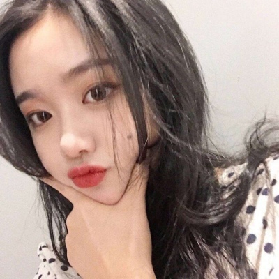 ����Ψ���ʺ���΢�ŵ�Ůͷ ����