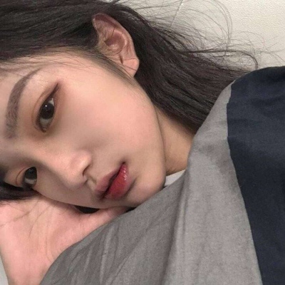 ����Ψ���ʺ���΢�ŵ�Ůͷ ����