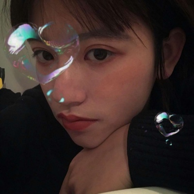 �߹�����Ů��΢��ͷ�� ����