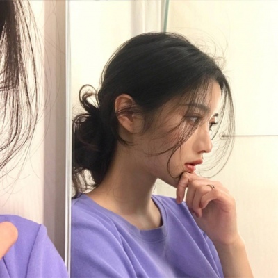 �߹�����Ů��΢��ͷ�� ����