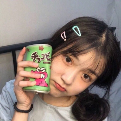 �߹�����Ů��΢��ͷ�� ����