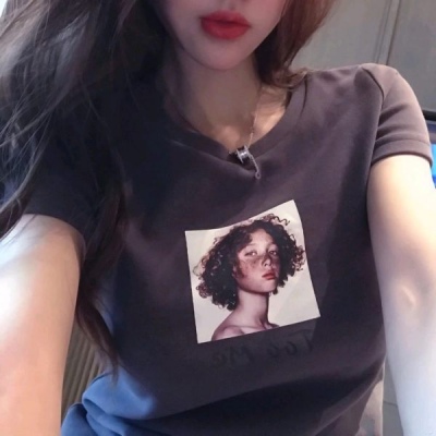 ����/�����Ը�΢��Ůͷ/��Ҫ��Ϊ�к��������������ϲ����.