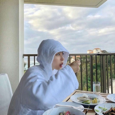 ����Ů�����ͷ��