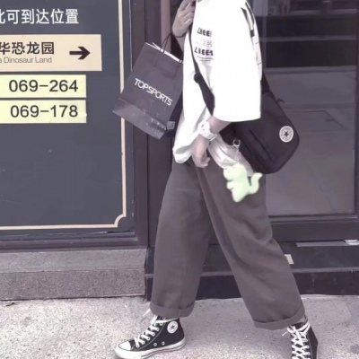 ����������λ��ͷ��