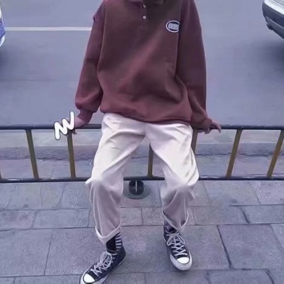 ����������λ��ͷ��