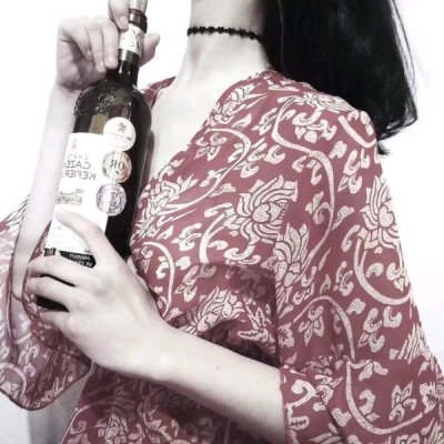 ����/�Ըг���Ůͷ/Ů������һ���˼�������ֺܶ� ?