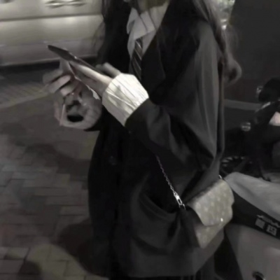 ��λŮͷ��������������ֵ�ʱ������һ�����ܸ����ߡ�