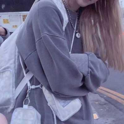 ��λŮ���Ը�ͷ?����