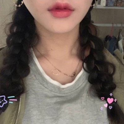 ��λŮ���Ը�ͷ?����