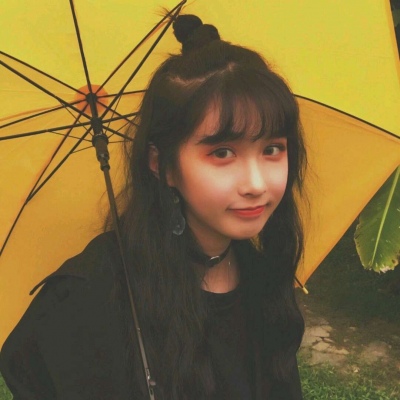 ���/Ůͷ   �������û죬����ұ������ ?