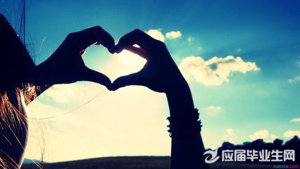 ���ڼ�̵İ���С����