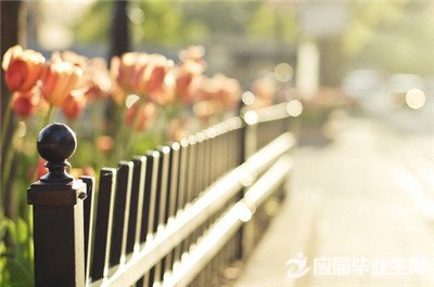 ��ʫ�˸�˵˵��ȫ