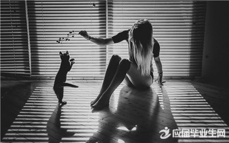 散文欣赏:纵使往后岁月凄凉也不悔相遇