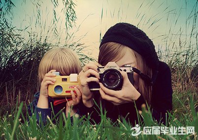 �׶��ж���ĸ���ʫ��