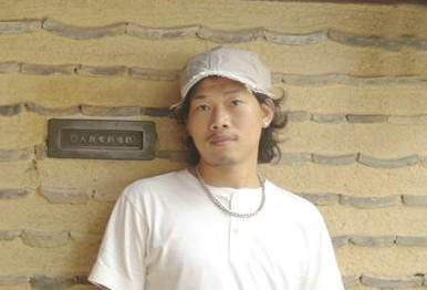 ���˷���ɽ����־С����