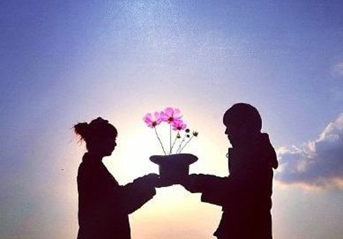 ������ҹ����������ɢ��