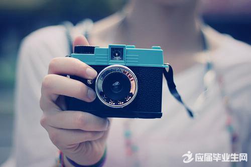 У԰�ഺ��־΢С˵