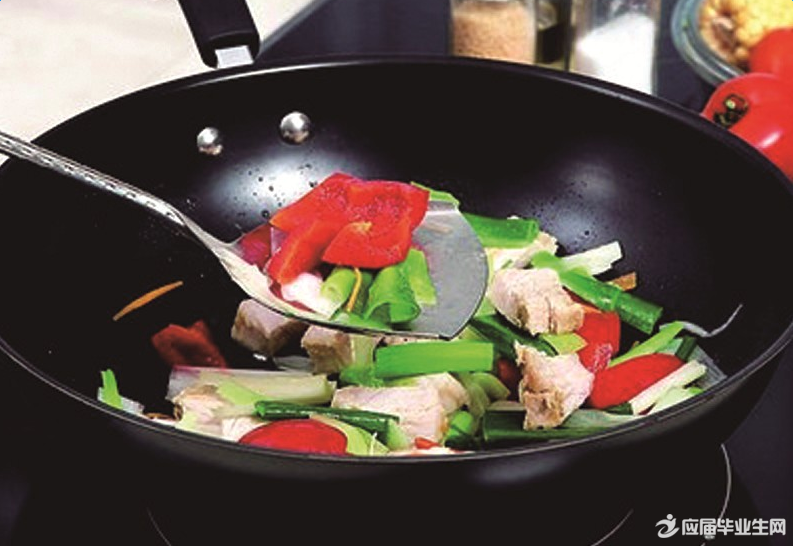 ��һ��ѧ�����ܼ�300��