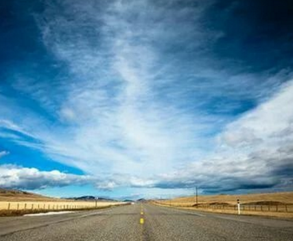 �����ഺ��־ʫ��