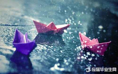 下雨天郁闷的心情说说