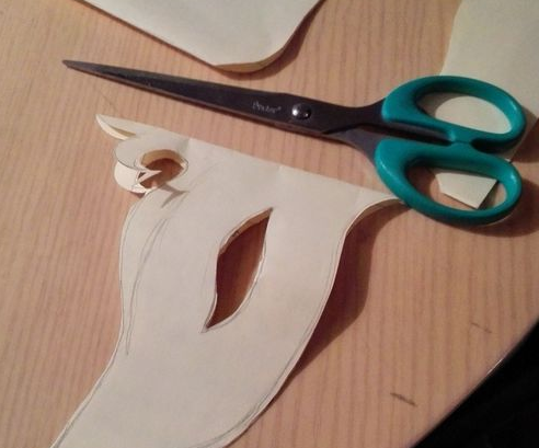 拔河面具制作方法