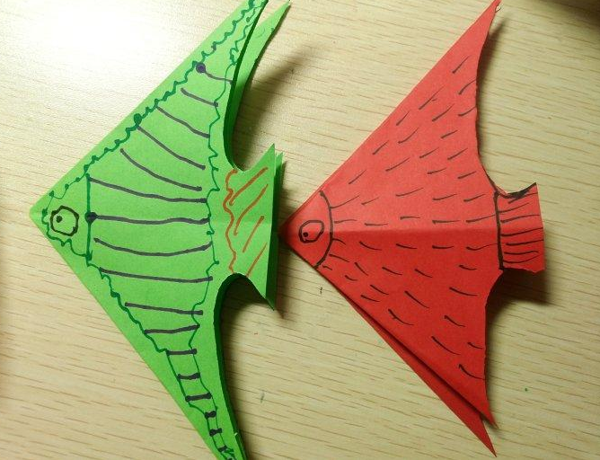 Сѧ���ֹ���ֽ��Ʒ