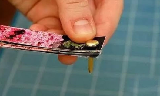 用卡纸制作南瓜灯笼的方法