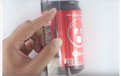 饮料瓶灯笼的制作方法