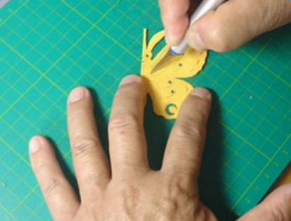 儿童蝴蝶的剪纸教程