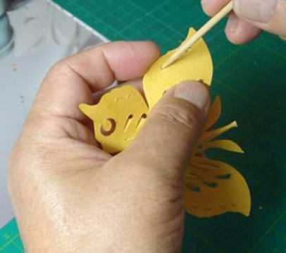 儿童蝴蝶的剪纸教程