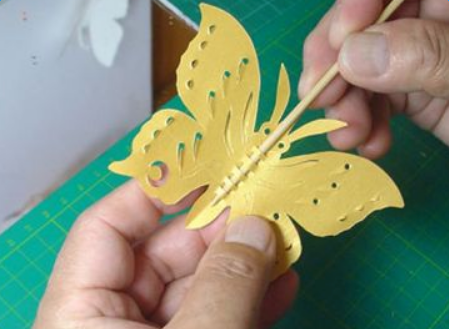 儿童蝴蝶的剪纸教程