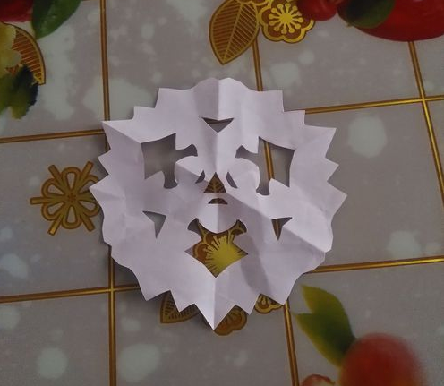 �򵥵���Գ�ͼ�μ�ֽ