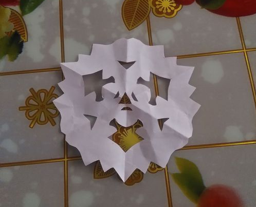 �򵥵���Գ�ͼ�μ�ֽ