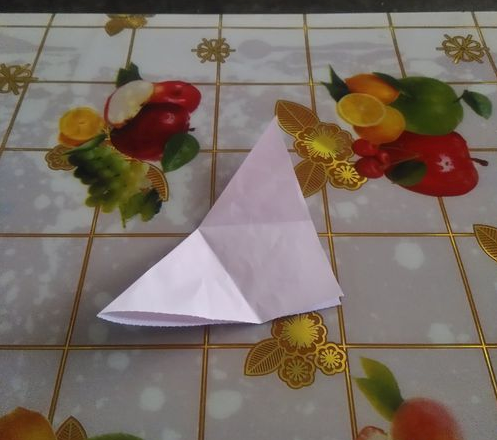 �򵥵���Գ�ͼ�μ�ֽ