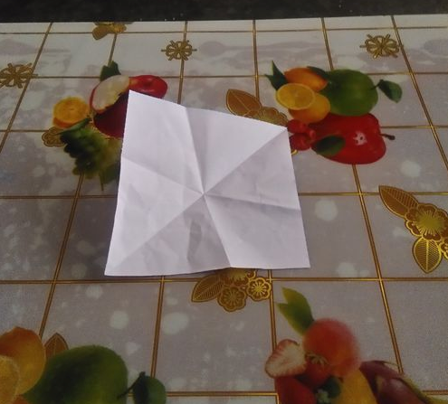 �򵥵���Գ�ͼ�μ�ֽ