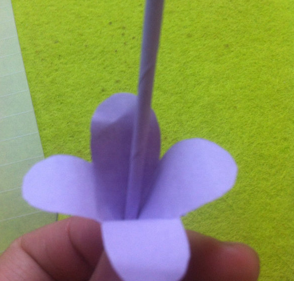 立体纸花的折纸教程